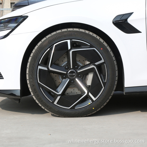 أفضل مركبة جديدة للطاقة الكهربائية لأختام BYD 2022 طراز 700 كم من المحرك الخلفي طويل المدى